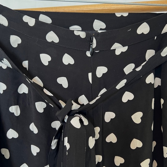 For Love & Lemons BRIGITTE SKORT (S) with black and white hearts - Picture 8 of 10